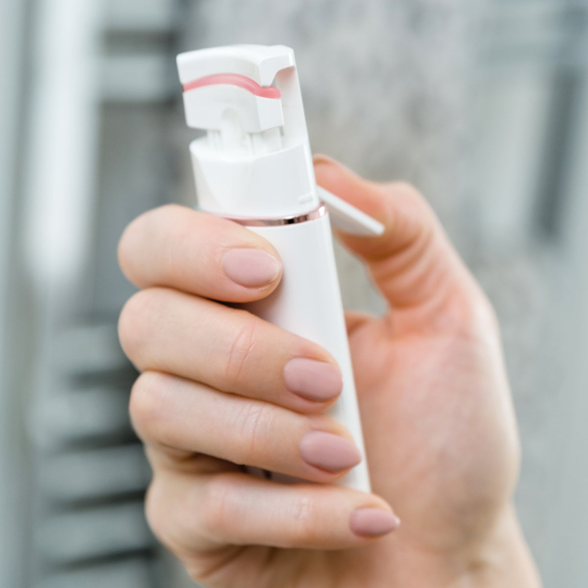 WOW Lash Heated Eyelash Curler