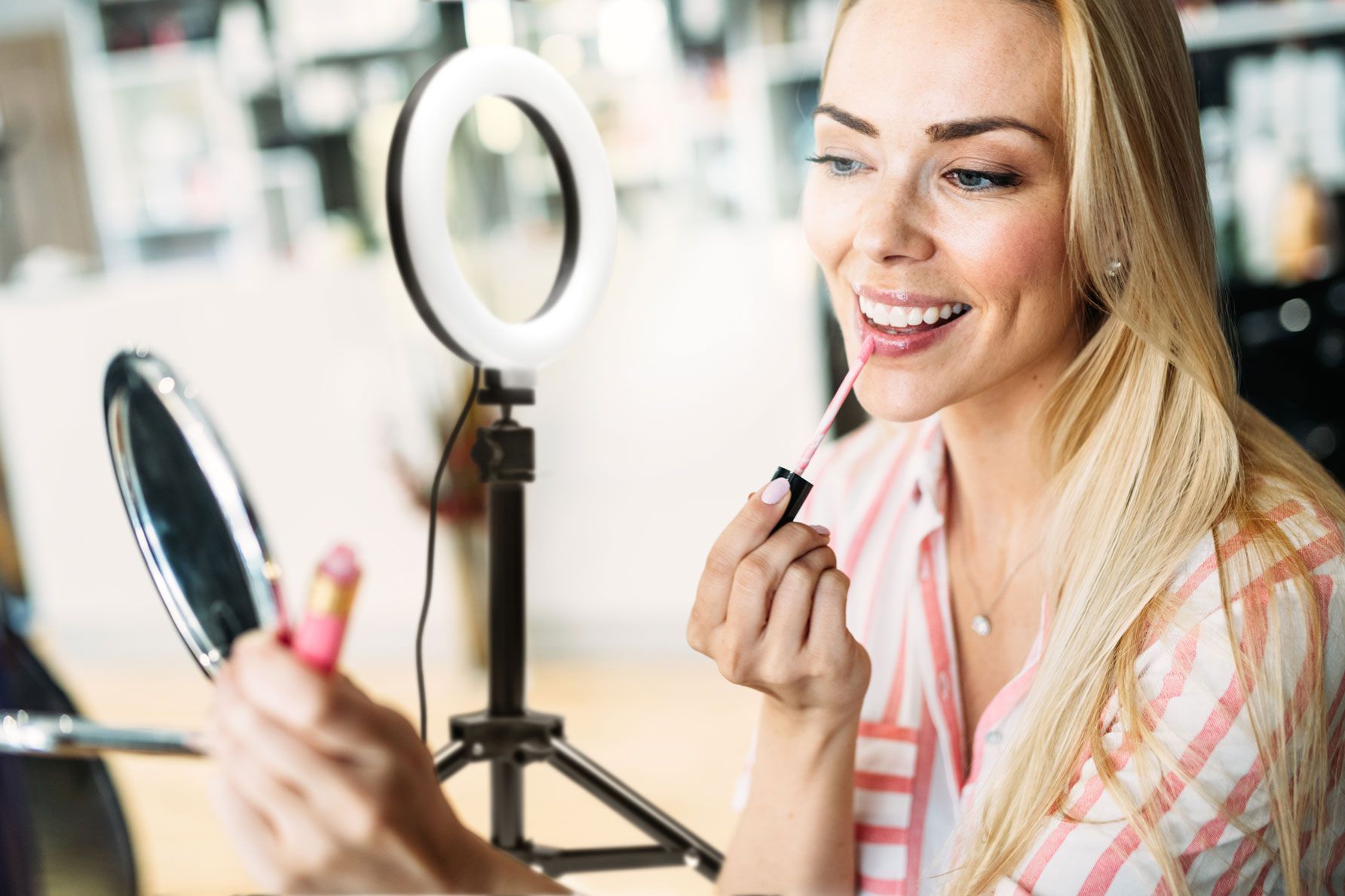 Anello luminoso a LED per perfezionare il trucco