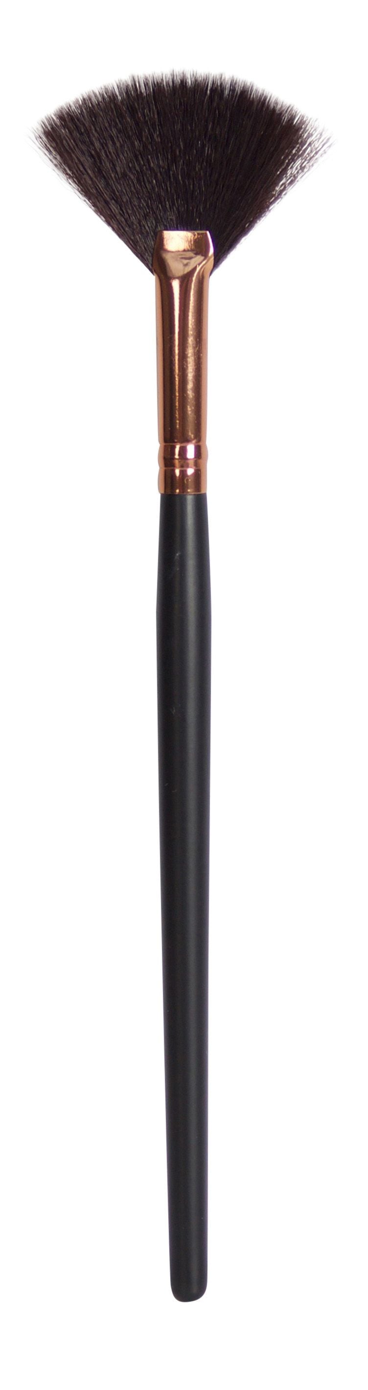 small fan contour highlighter brush 