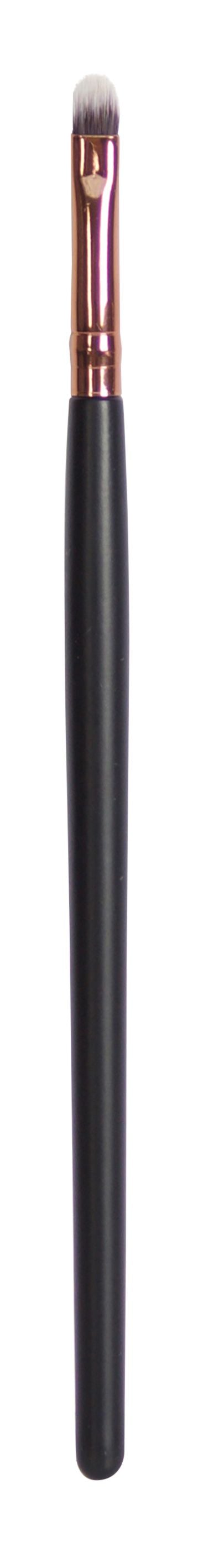 small eyeshadow touch up brush 
